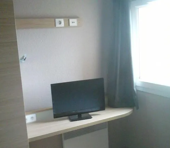 Hotel apartamentowy L'eolienne 2*