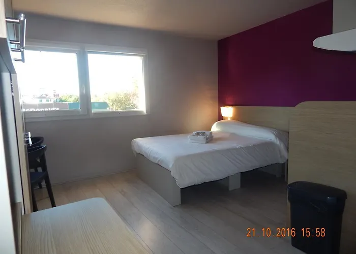 Hotel apartamentowy L'eolienne 2*